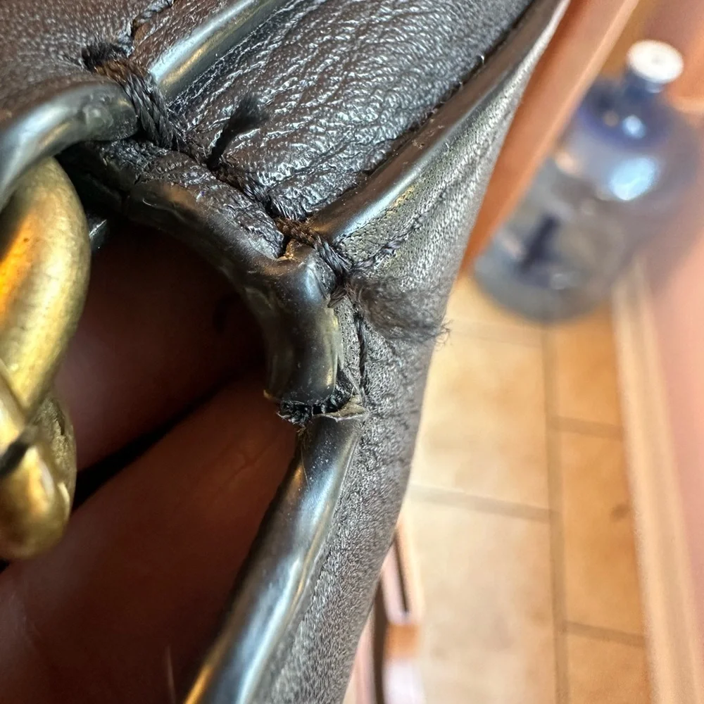 Black Coach Leather Crossover Bag - Picture 8 of 12